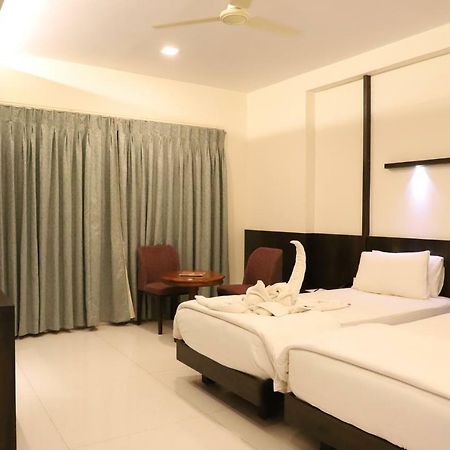 Kyriad Hotel Vijayapura By Othpl Bijapur  Ngoại thất bức ảnh