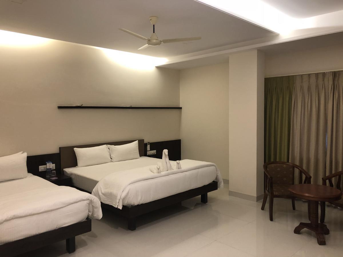Kyriad Hotel Vijayapura By Othpl Bijapur  Ngoại thất bức ảnh