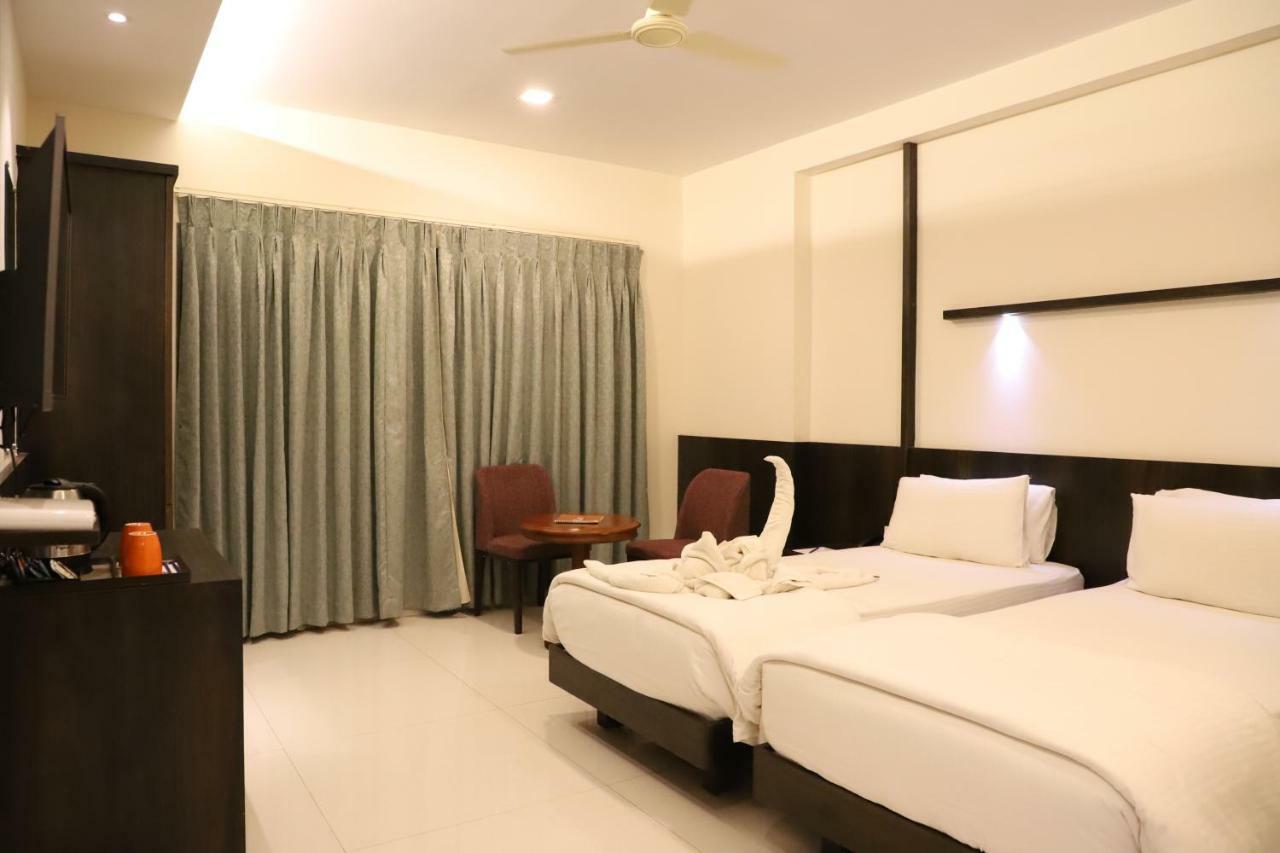 Kyriad Hotel Vijayapura By Othpl Bijapur  Ngoại thất bức ảnh